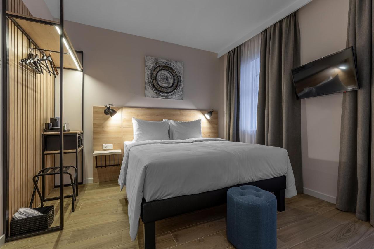 KONTRAKT Boutique Hotel Kiev Extérieur photo