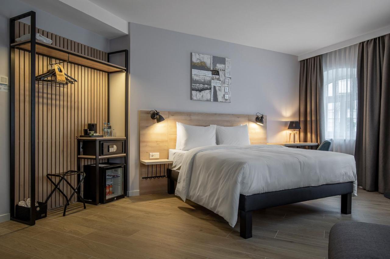 KONTRAKT Boutique Hotel Kiev Extérieur photo