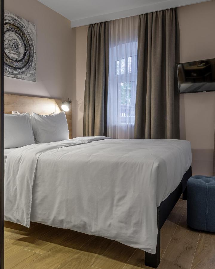 KONTRAKT Boutique Hotel Kiev Extérieur photo