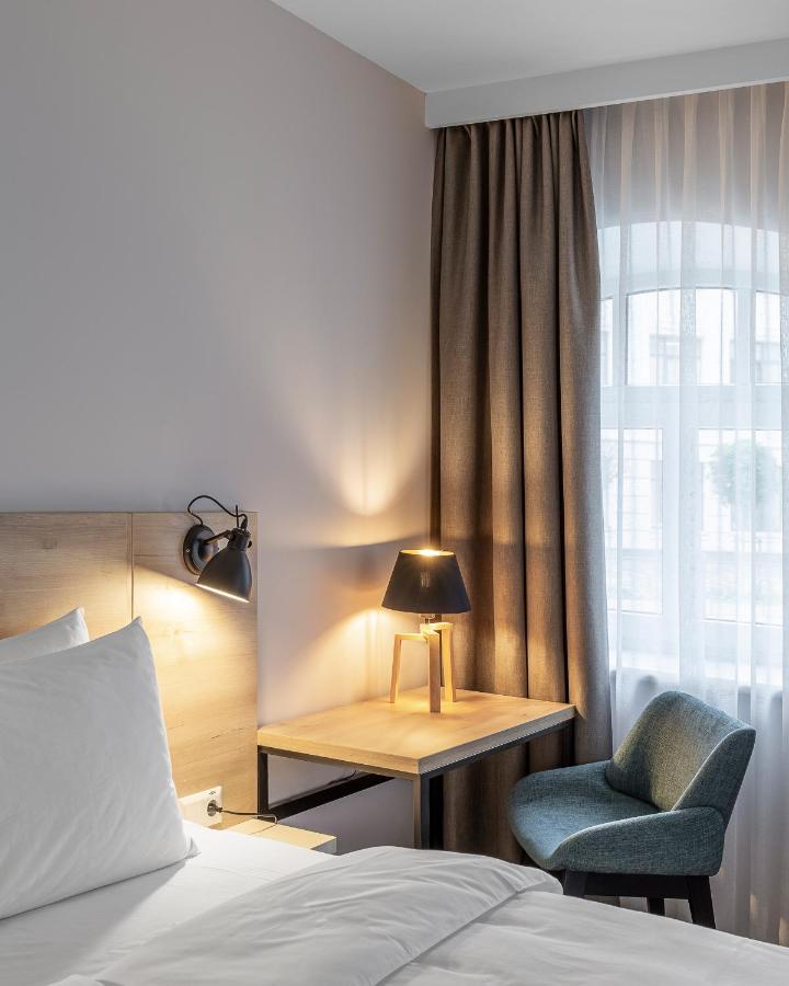 KONTRAKT Boutique Hotel Kiev Extérieur photo