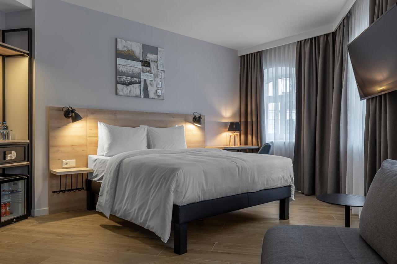 KONTRAKT Boutique Hotel Kiev Extérieur photo