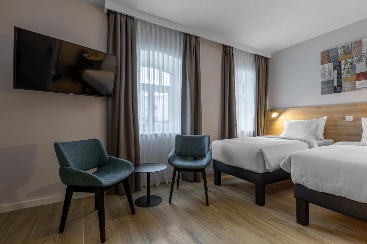 KONTRAKT Boutique Hotel Kiev Extérieur photo