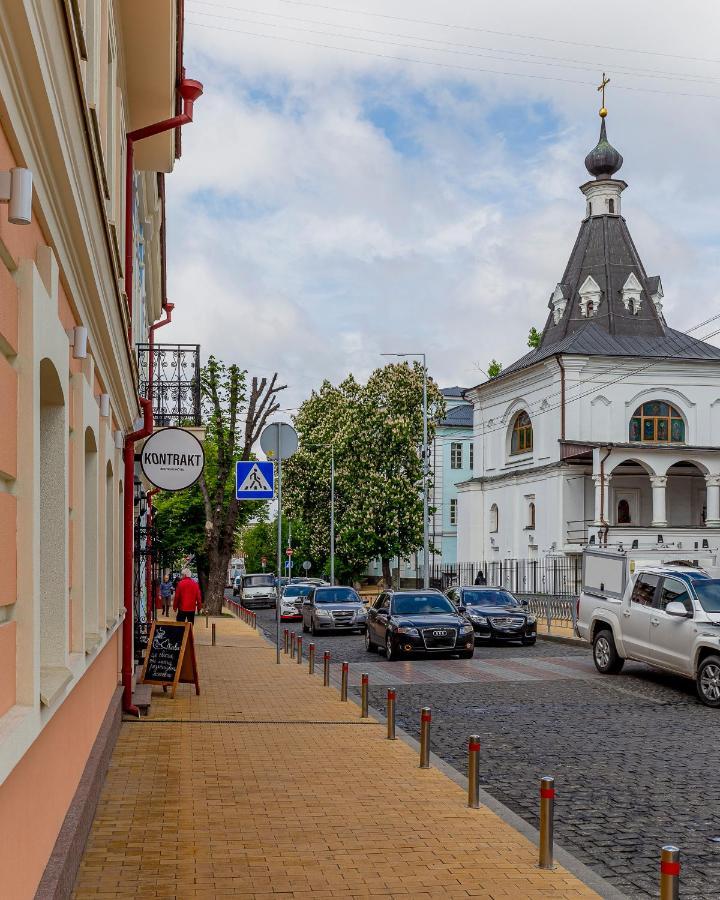KONTRAKT Boutique Hotel Kiev Extérieur photo