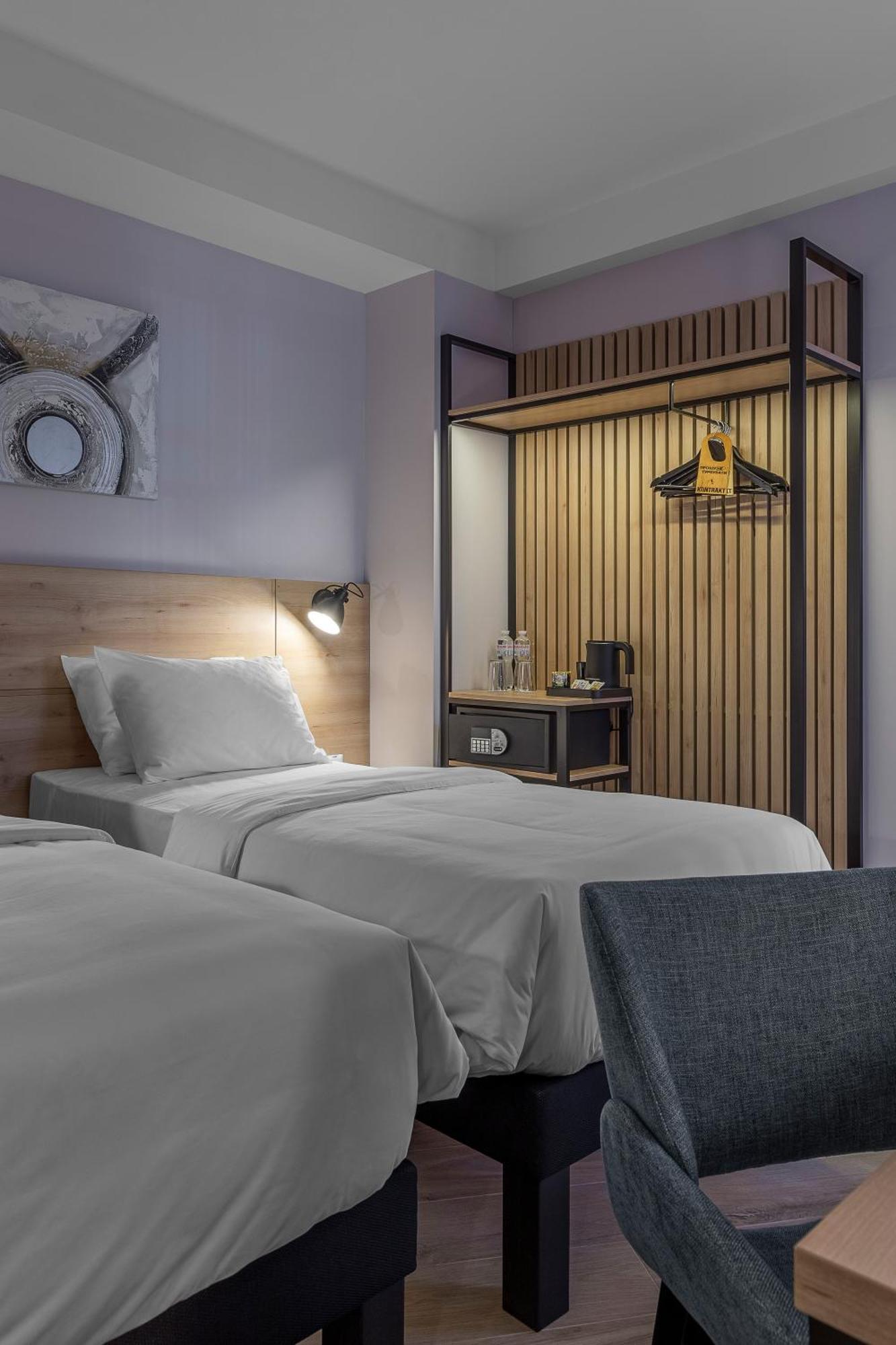 KONTRAKT Boutique Hotel Kiev Chambre photo