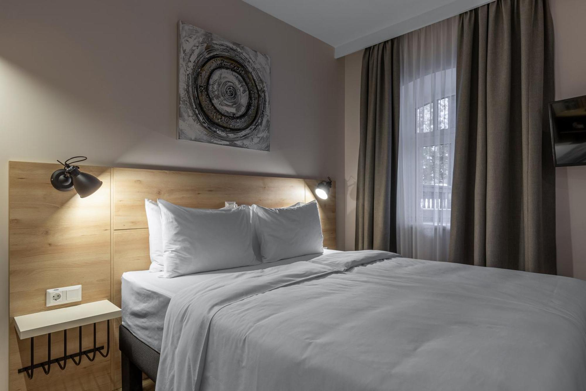 KONTRAKT Boutique Hotel Kiev Chambre photo