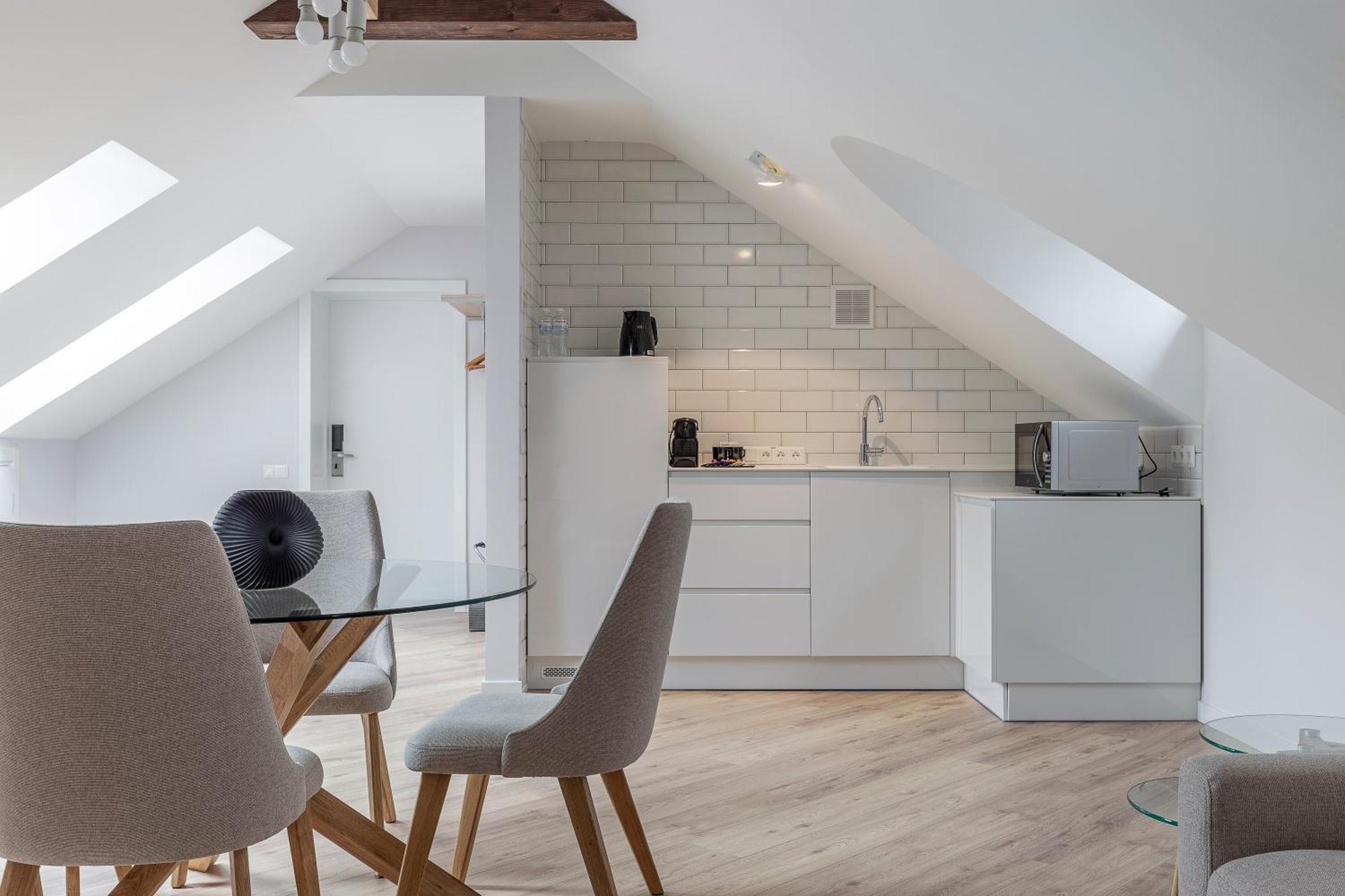KONTRAKT Boutique Hotel Kiev Chambre photo