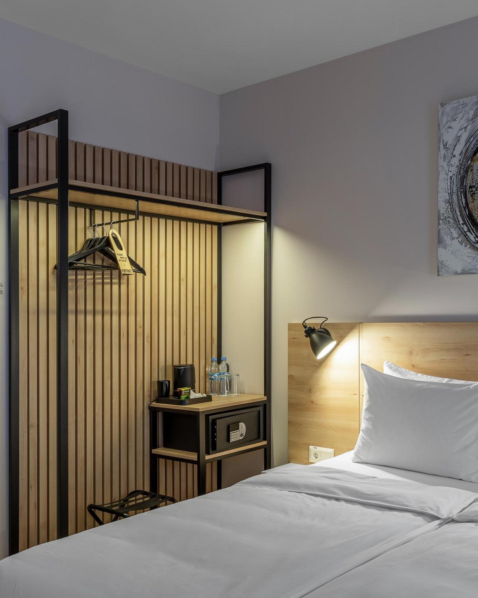 KONTRAKT Boutique Hotel Kiev Chambre photo
